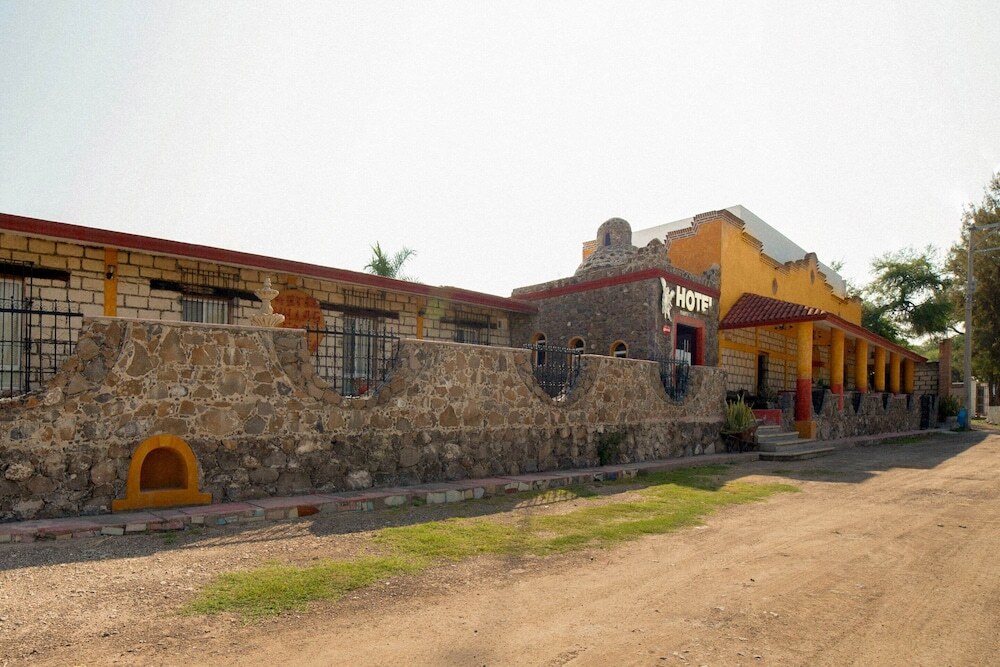 Hotel Villas De San Miguel Media Luna in Rio Verde, Mexico