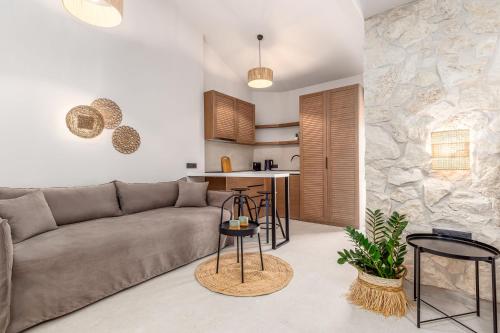Almyra Luxury Living — 4-Star Luxury Hotel in Kanali, Greece