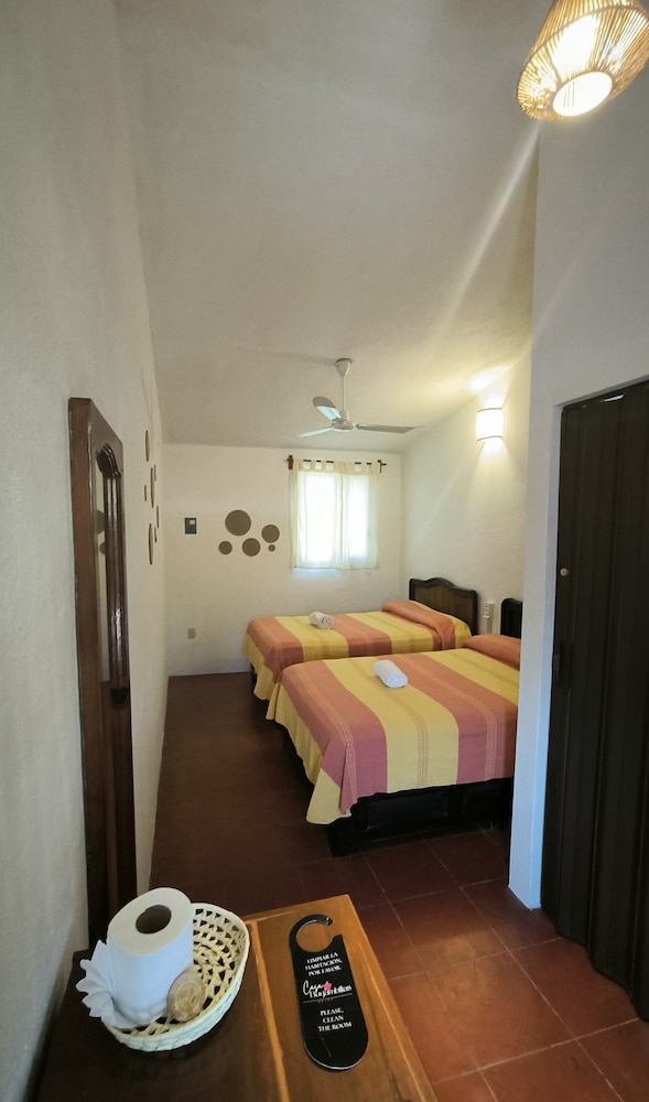 Hotel Casa Bugambilias in San Pedro Pochutla, Mexico