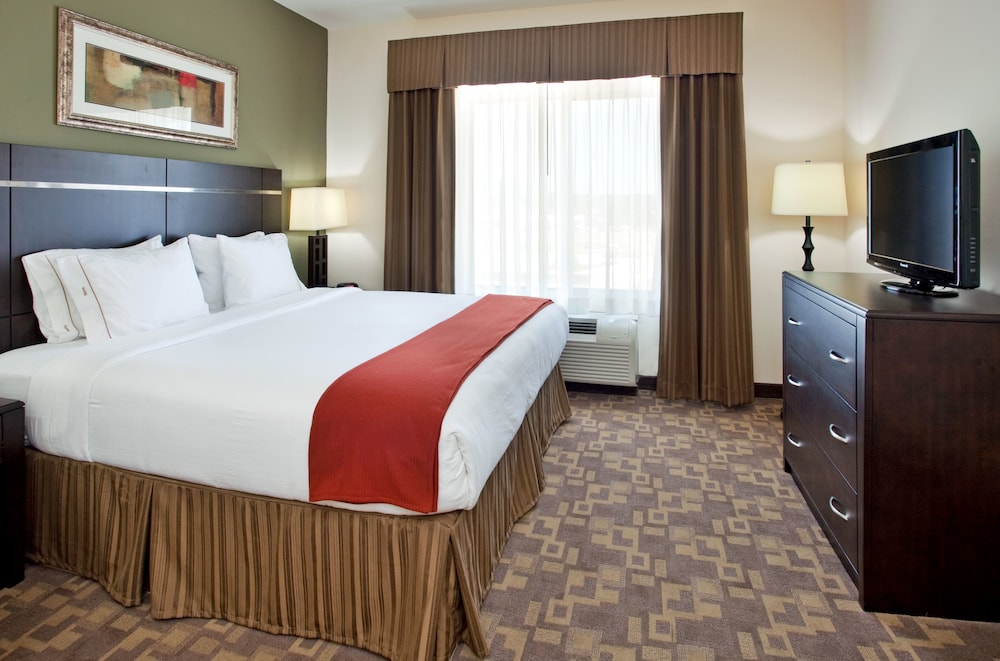 Holiday Inn Express & Suites Topeka North by IHG - photo 8