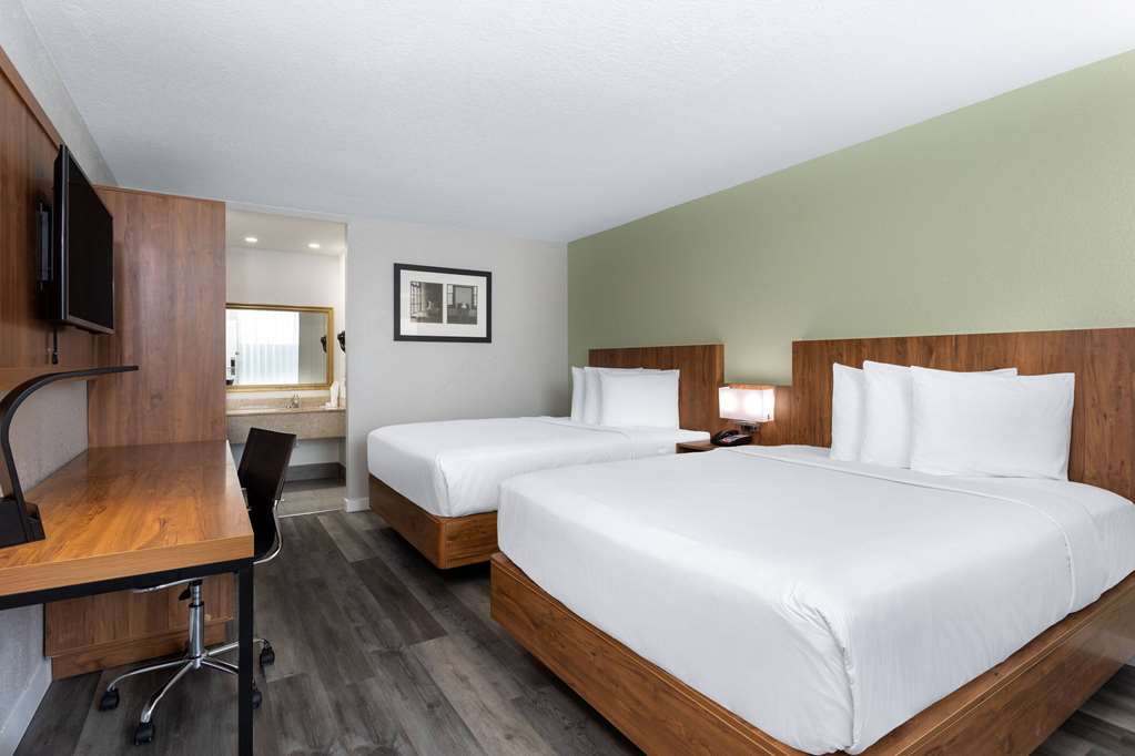 Ramada by Wyndham Altamonte Springs Near I 4 - photo 17
