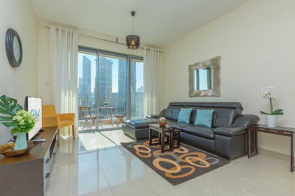 Standpoint Tower Ease by Emaar - carbon neutral hotel in Dubai