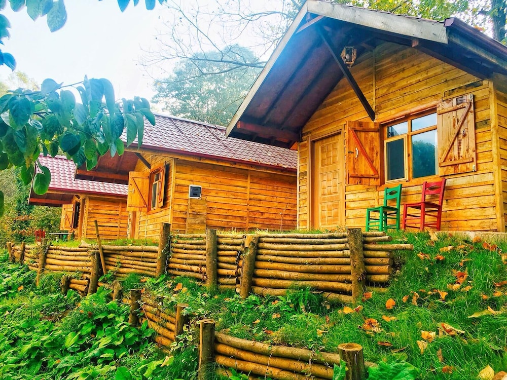 Yesil Dus Vadisi Bungalow Restoran — 5-Star Luxury Hotel in Adapazari, Turkey