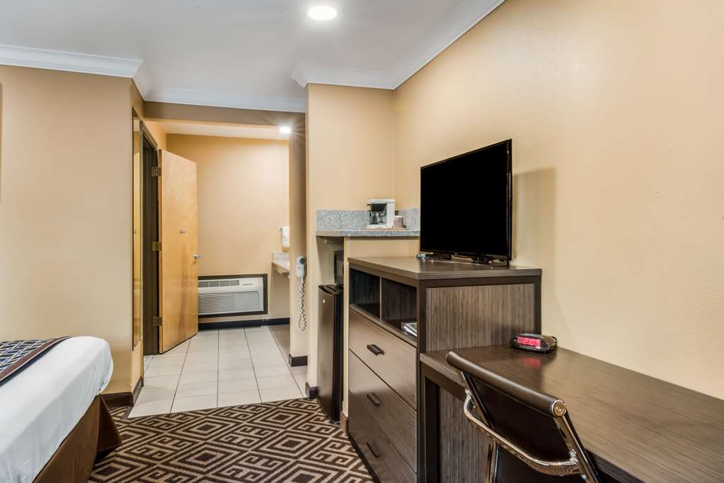 Americas Best Value Inn Ukiah - photo 13