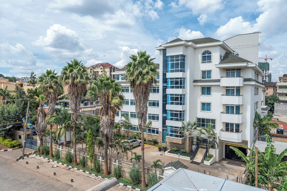 Roma Court Serviced Apartments — 4-Star Luxury Hotel in Nairobi, Kenya