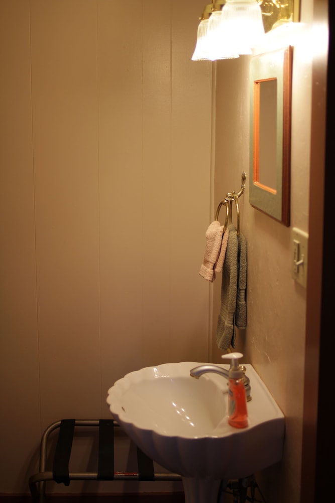 Historic Smith Hotel B&B - photo 14