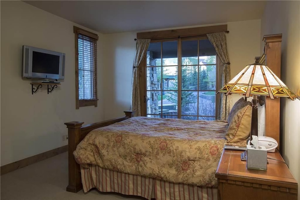Belvedere Park by Telluride Resort Lodging - photo 3