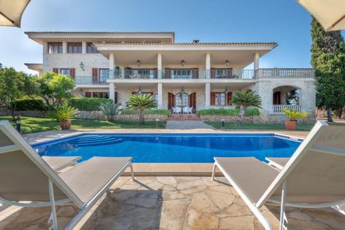 Son Tomasset - carbon neutral hotel in Costitx