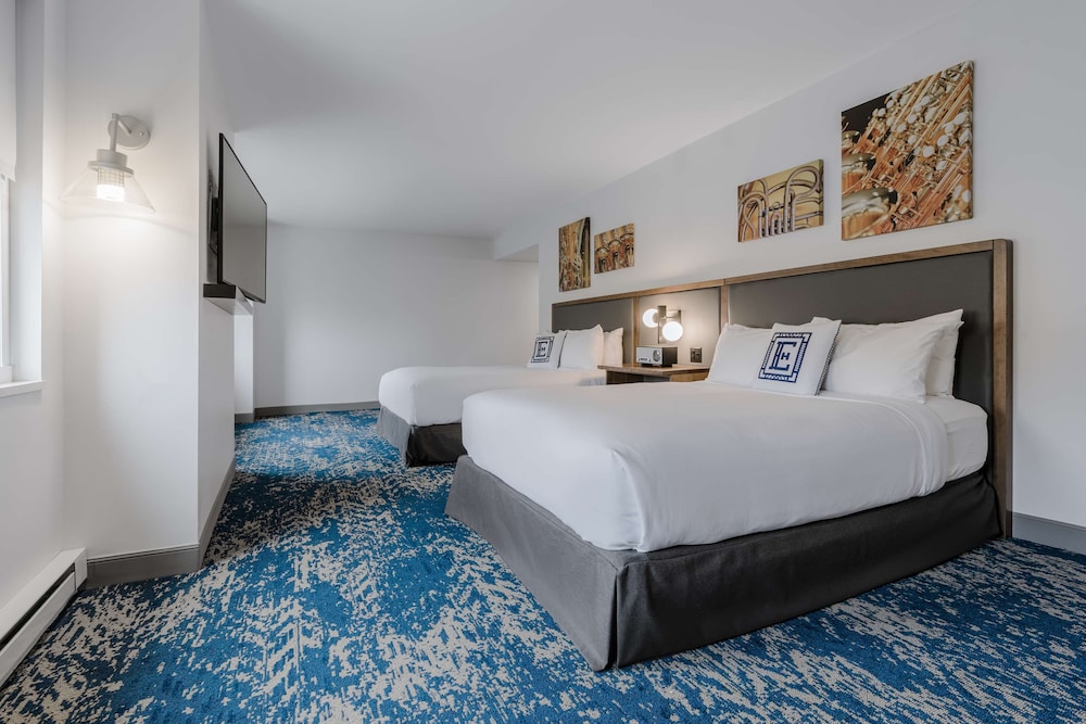Hotel Elkhart Tapestry Collection by Hilton - photo 13