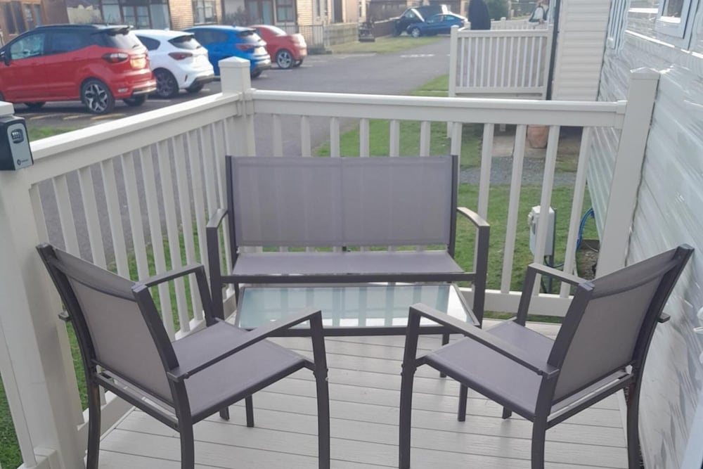 3 Bed sleeps 6 pets parking 5 Min to Beach in Mablethorpe, United Kingdom