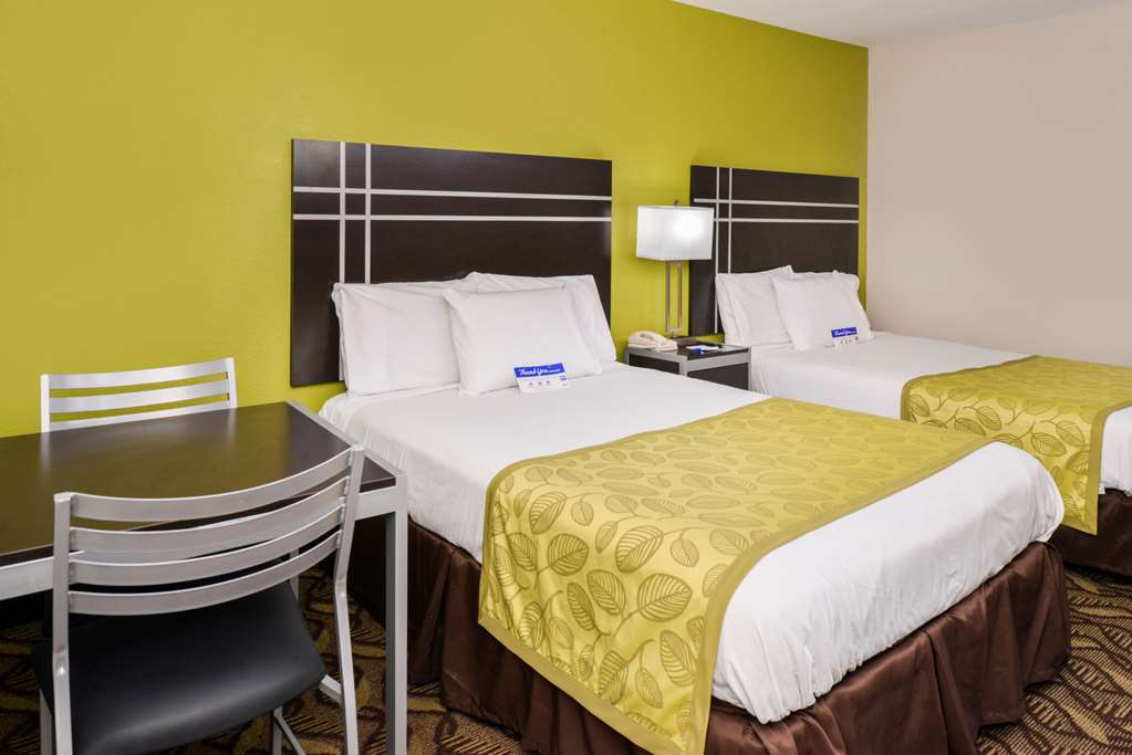 Americas Best Value Inn Pasadena Houston - photo 12