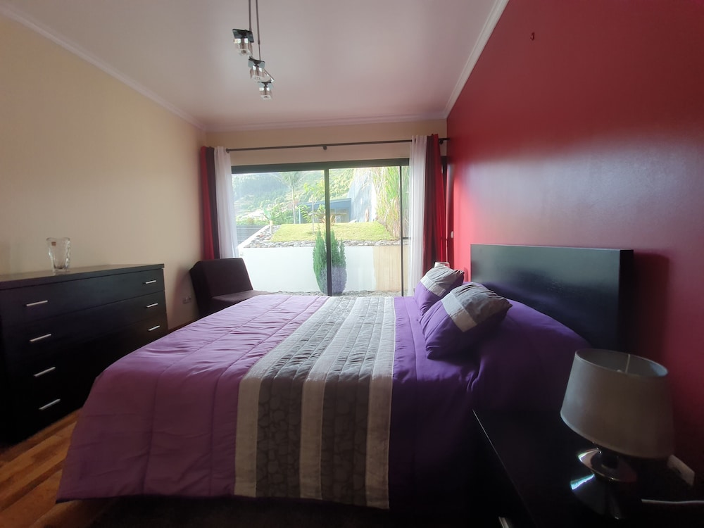 Ocean View Villa With Private Outdoor Heated Pool — Calheta — photo 2
