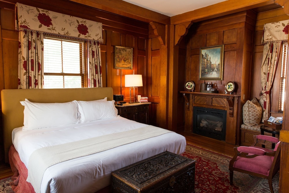 Castle Hill Inn - photo 19