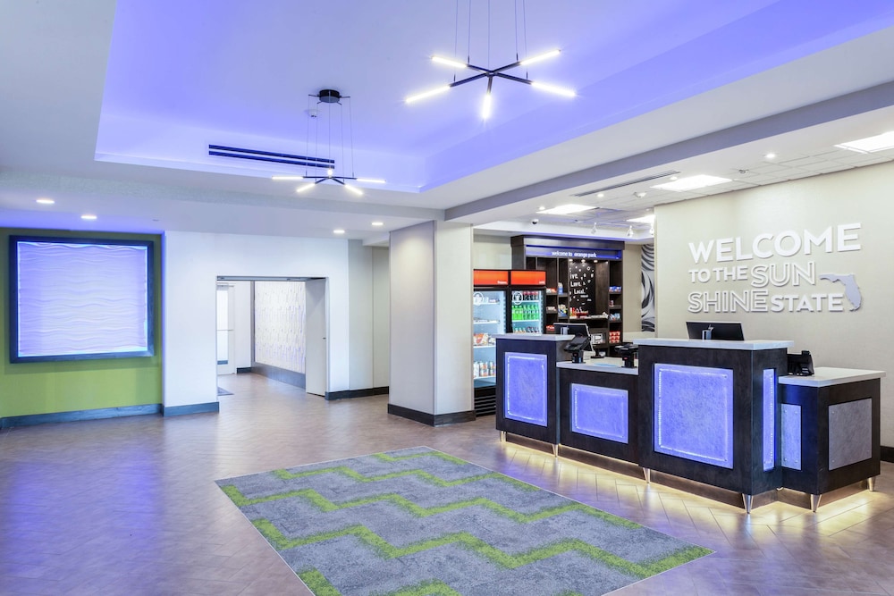 Hampton Inn & Suites Jacksonville Orange Park - photo 27