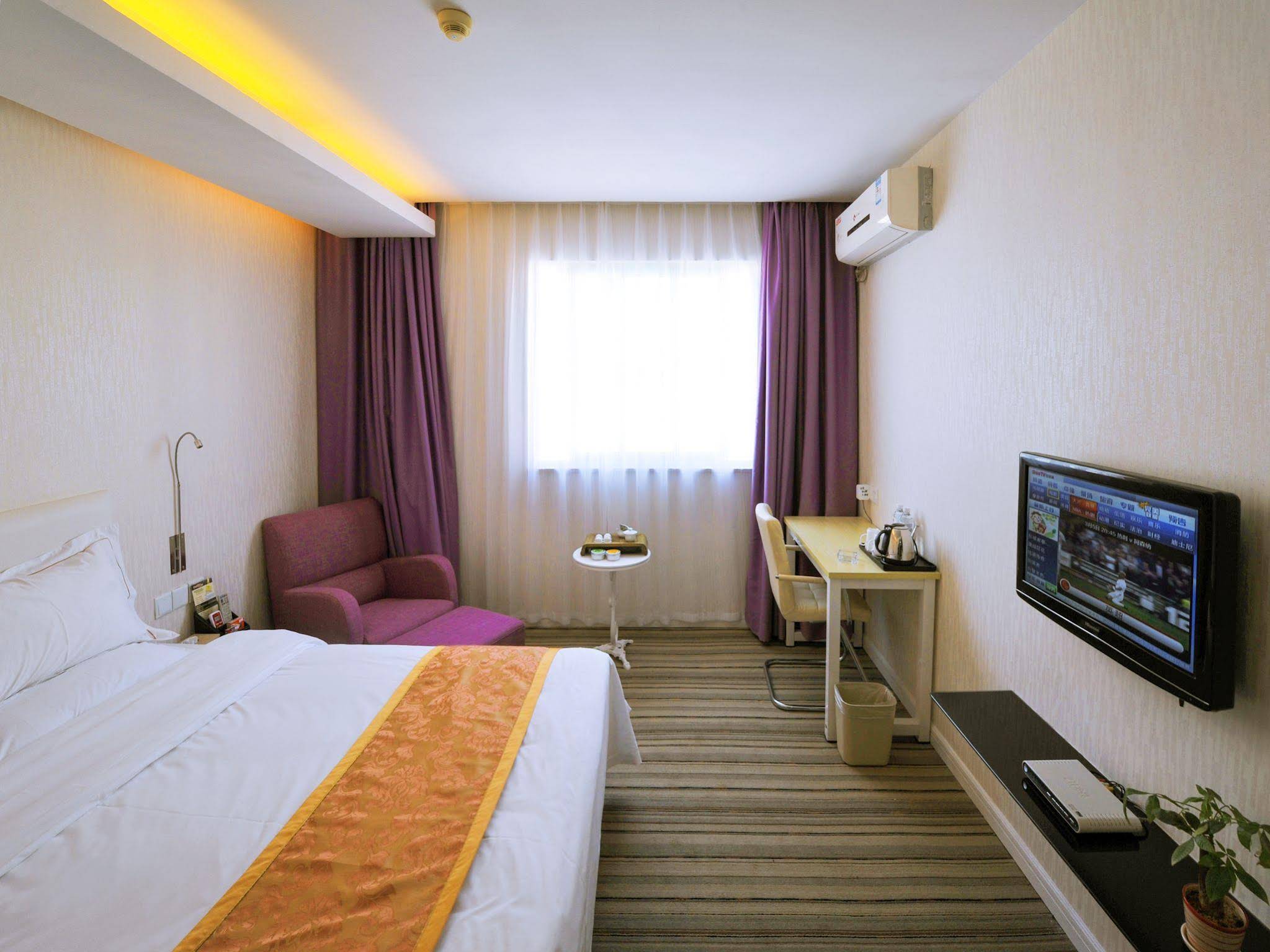 Youth Sunshine Hotel — 4-Star Luxury Hotel in Xiamen, People's Republic of China
