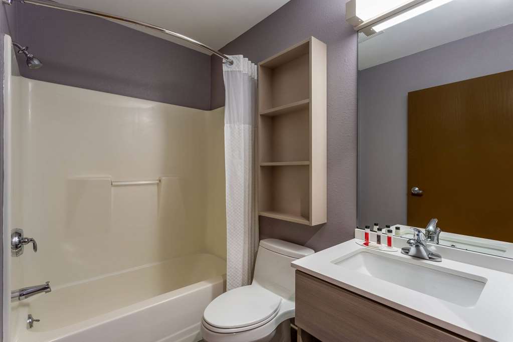 Microtel Inn & Suites by Wyndham Bethel Danbury - photo 9