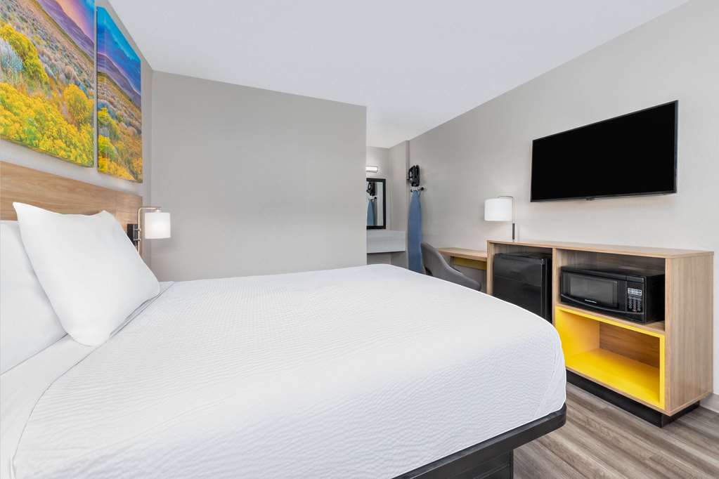 Days Inn by Wyndham Wichita Falls - photo 19