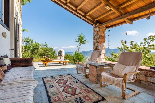 Plum Ridge House — 4-Star Luxury Hotel in Skopelos, Greece