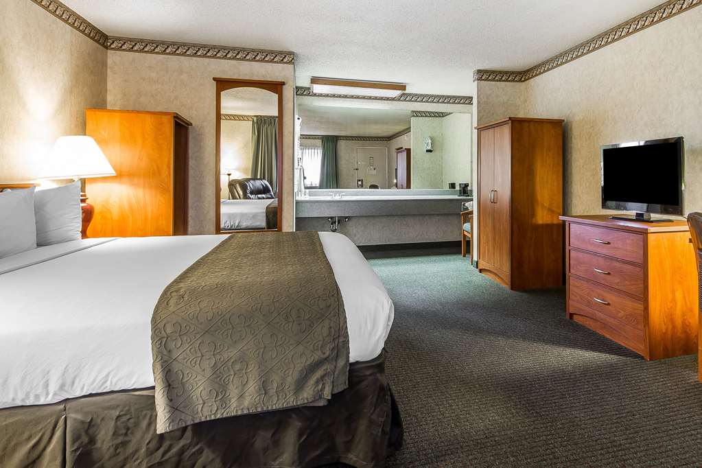 Quality Inn & Suites Silicon Valley - photo 22