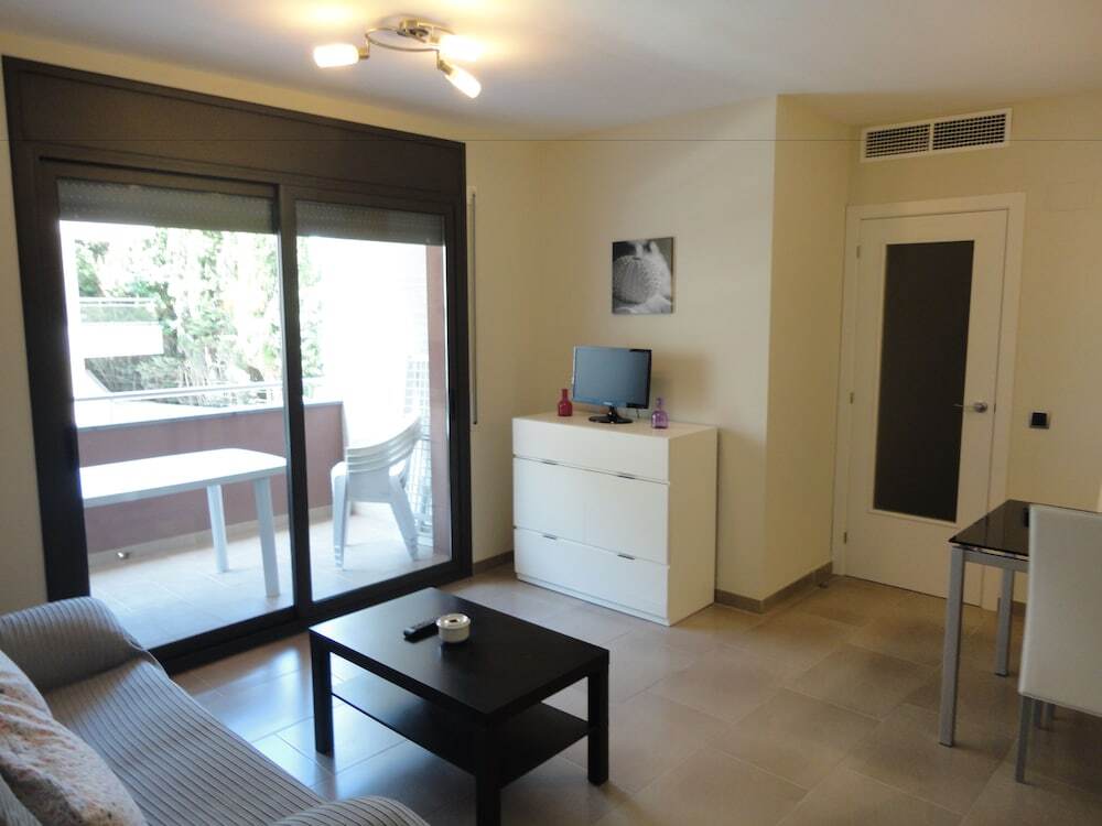 Apartaments Lamoga Spai — 4-Star Luxury Hotel in Torredembarra, Spain