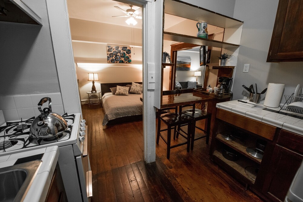 Ellison Suites - photo 43