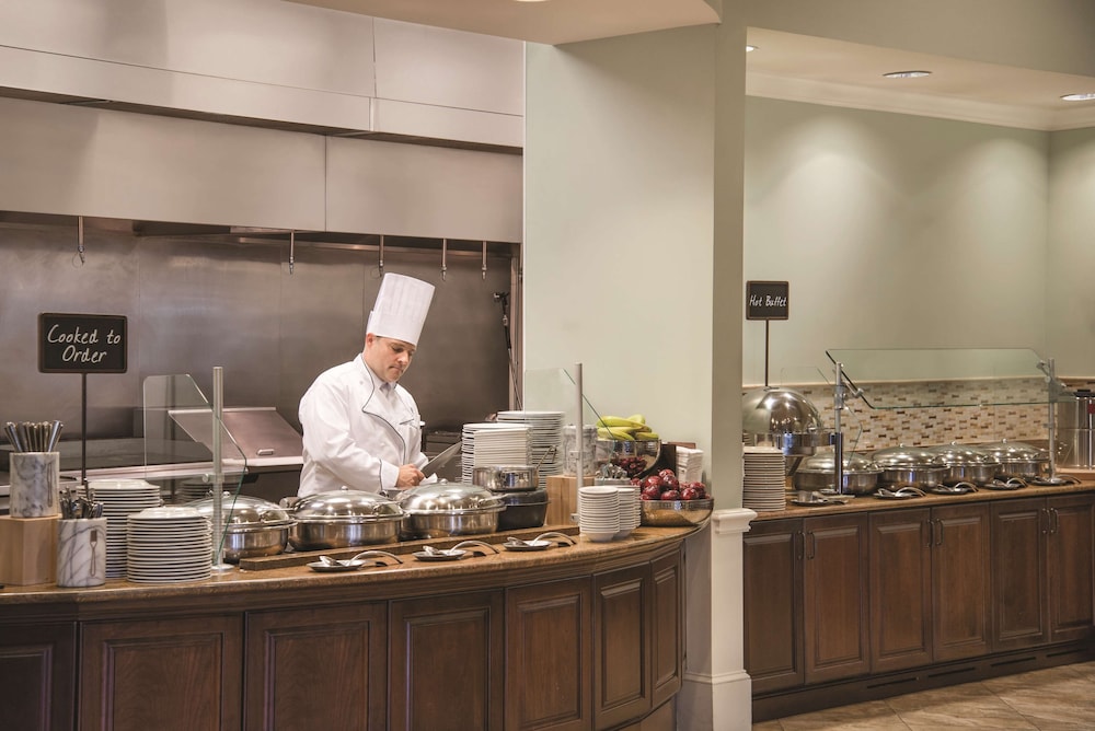 Embassy Suites by Hilton Savannah Historic District - photo 39