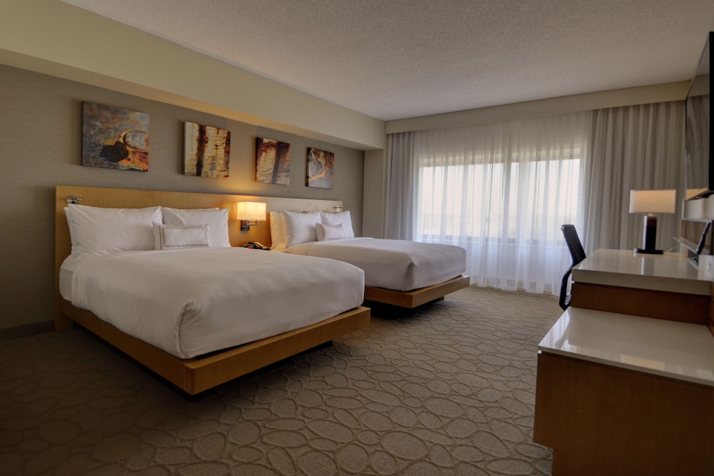 Renaissance Chicago Glenview Suites Hotel - photo 10