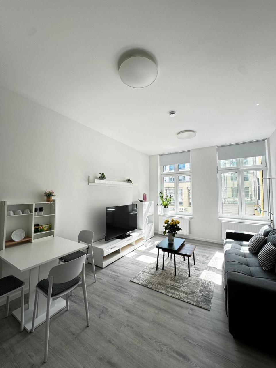 Modernes Apartment am Marienplatz — 4-Star Luxury Hotel in Schwerin, Germany