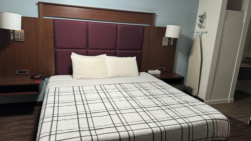 Morgan Inn And Suites - photo 5