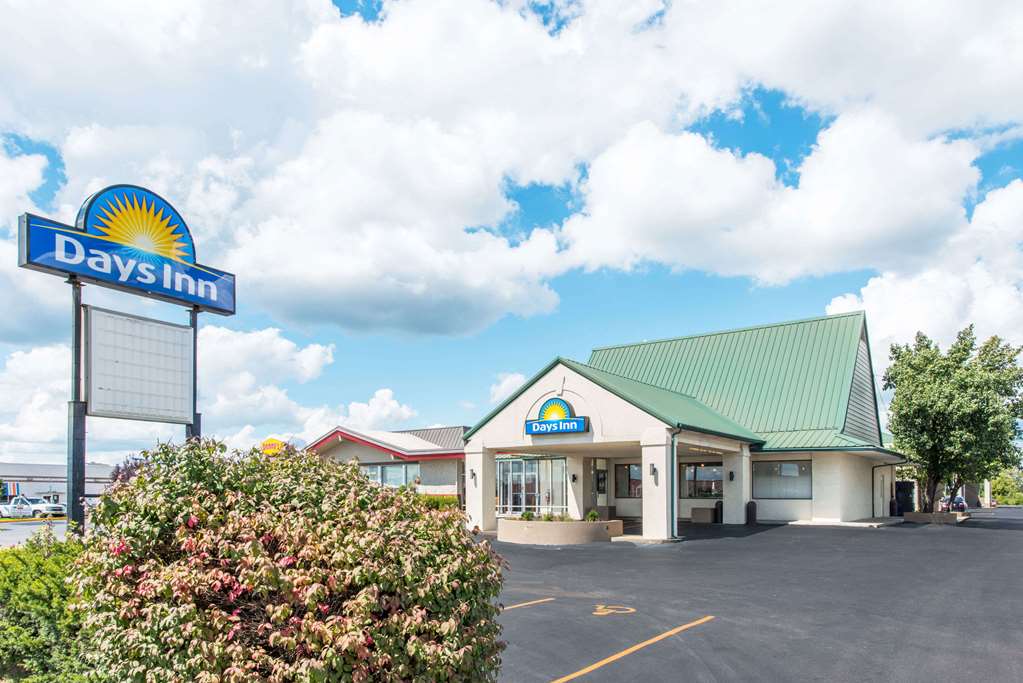 Days Inn by Wyndham Elizabethtown - photo 3