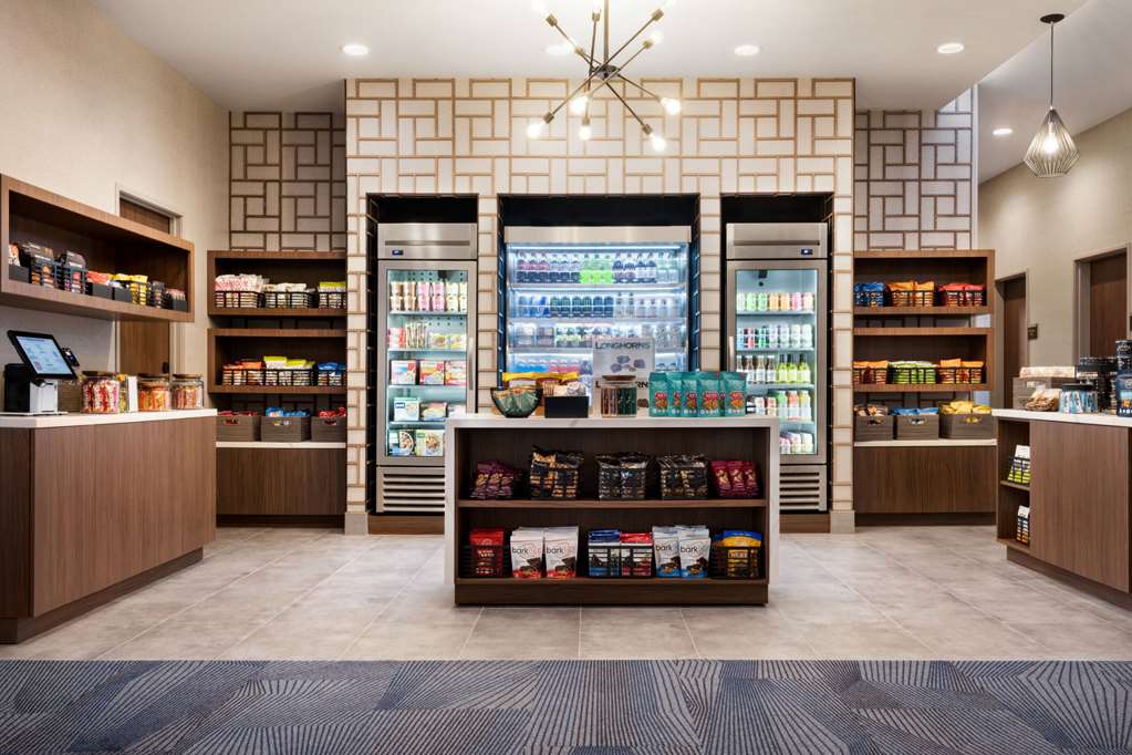 La Quinta Inn & Suites by Wyndham Del Rio - photo 62