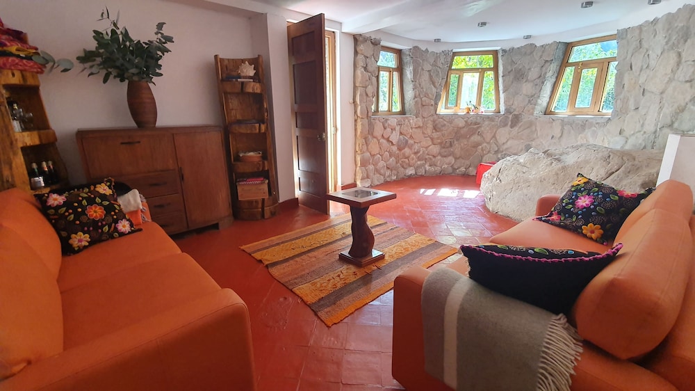 Birds Hotel Molino in Ollantaytambo, Peru