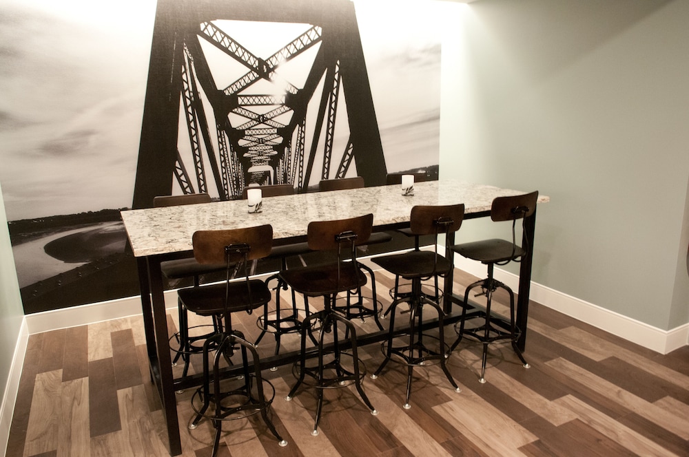 Crowne Plaza Suites Pittsburgh South by IHG - photo 41