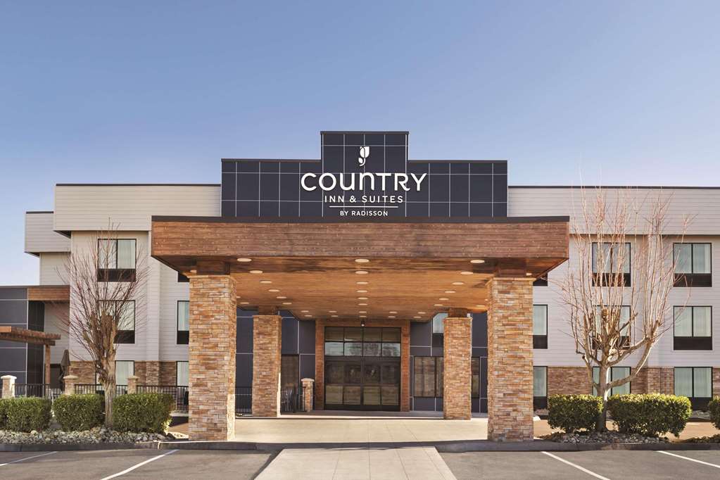 Country Inn & Suites by Radisson Sevierville Kodak TN — hotel in Sevierville