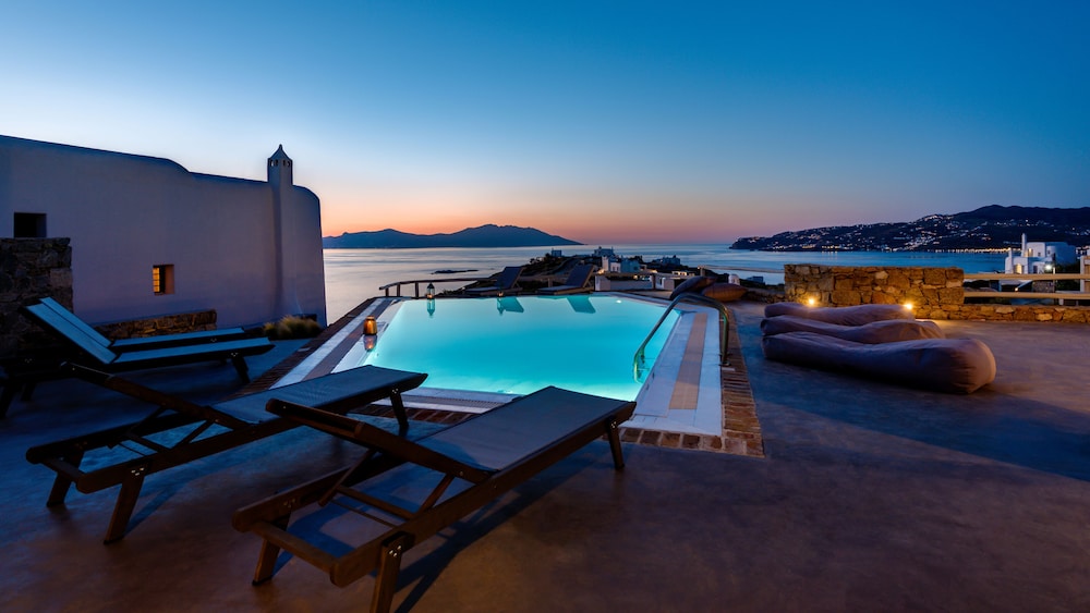 Mykonos Villas by Stylish Stays — 4-Star Luxury Hotel in Mykonos, Greece