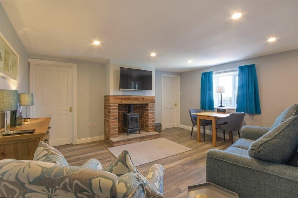 Dairymaid's Cottage — 4-Star Luxury Hotel in Amble, United Kingdom