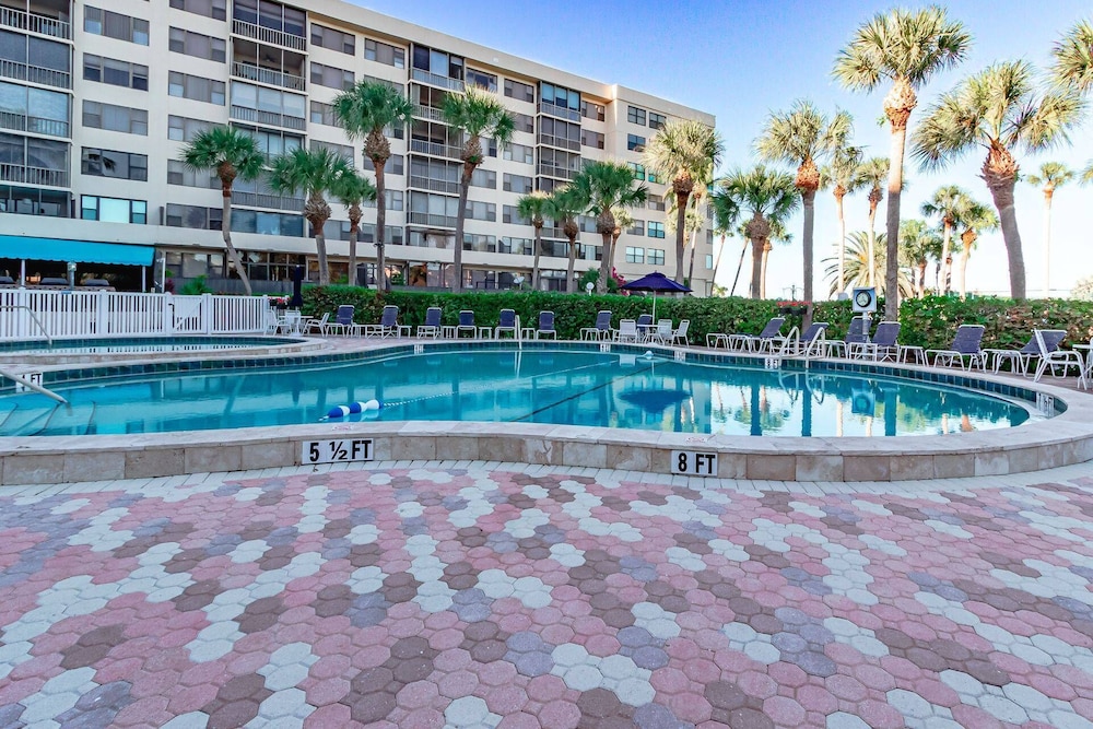 Harbor Towers 2nd Fl 2 Bedroom Pool View - photo 28