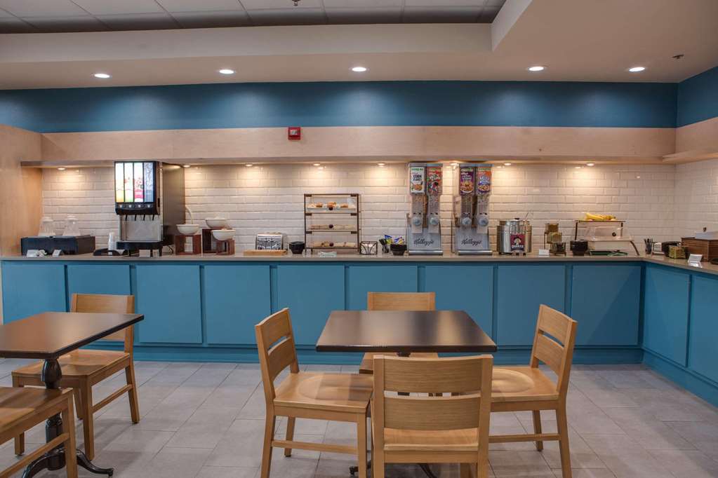 Country Inn & Suites by Radisson Harlingen TX - photo 30