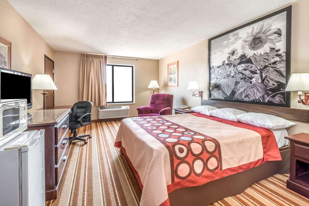 Super 8 by Wyndham Salina I 70 - photo 16