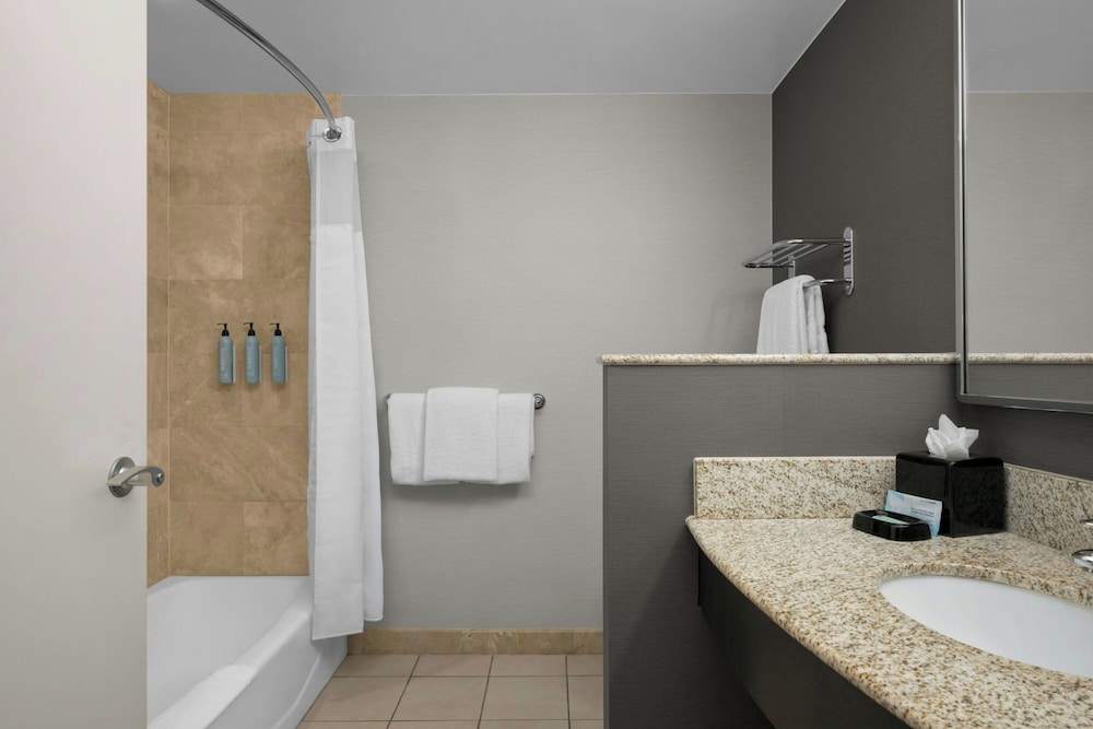 Courtyard by Marriott Pittsburgh Airport Settlers Ridge - photo 18