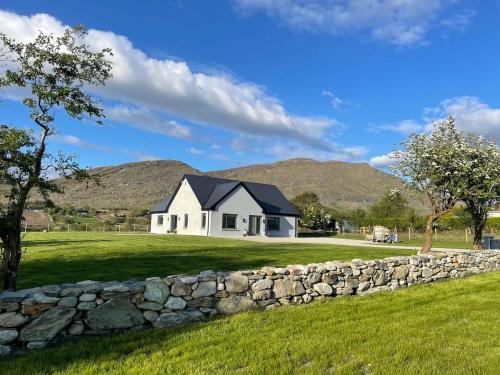 Rolling Hills - last minute hotel in Westport