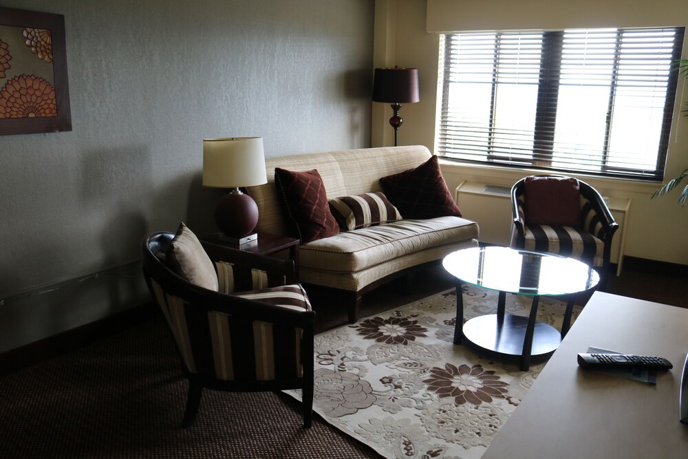 Inlet Tower Hotel & Suites - photo 25