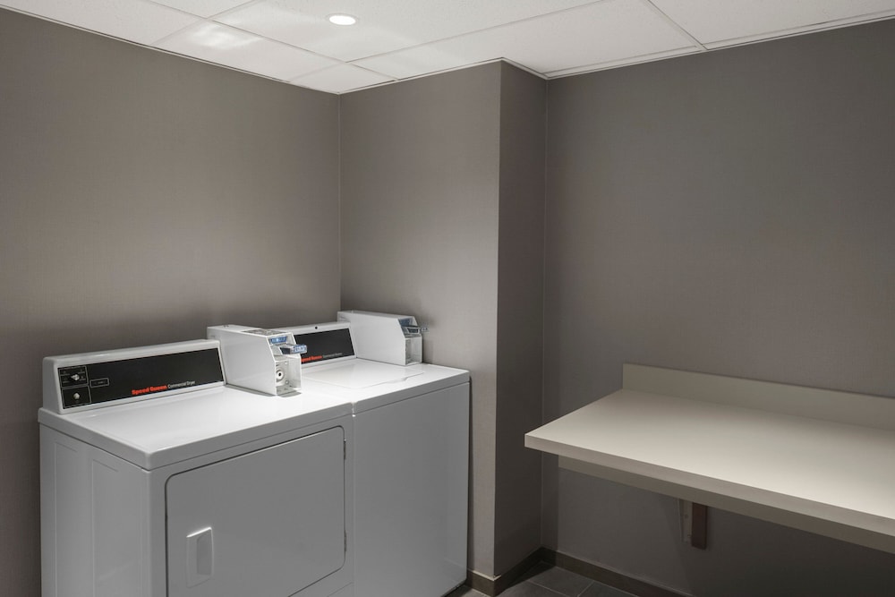 Courtyard by Marriott Chicago at Medical District UIC - photo 22
