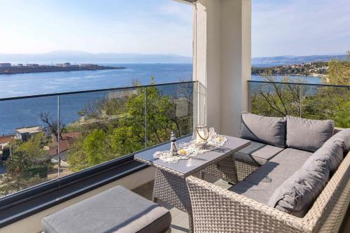 Apartment in Omisalj Insel Krk 53119 — 4-Star Luxury Hotel in Omisalj, Croatia