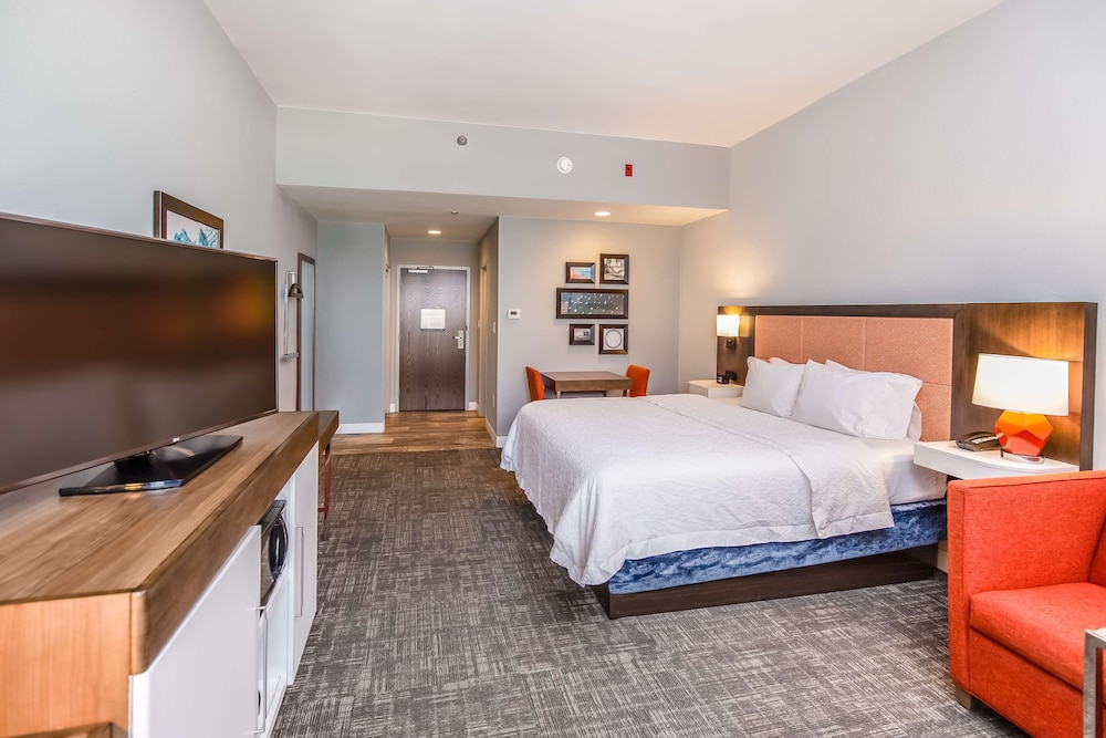 Hampton Inn Pensacola Beach - photo 33