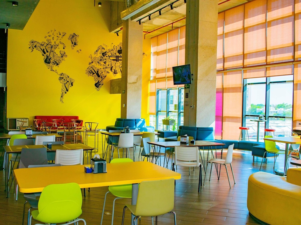 ibis Styles Merida Galerias