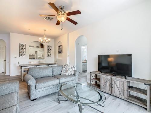 Windsor Hills Modern 3BR Condo with Resort Amenities — 4-Star Luxury Hotel in Orlando, United States
