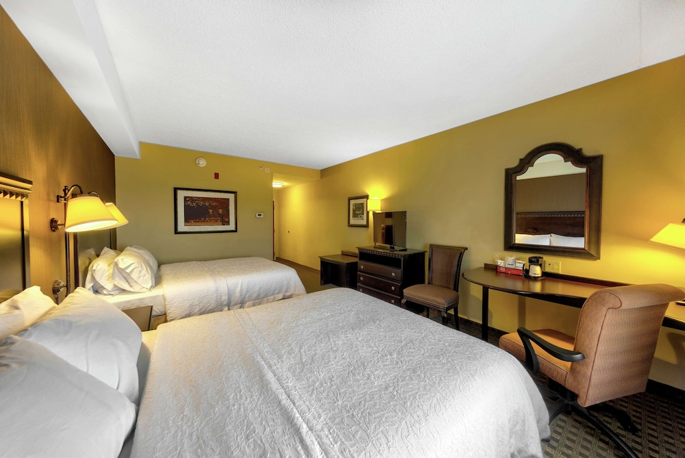 Hampton Inn & Suites Chadds Ford - photo 10