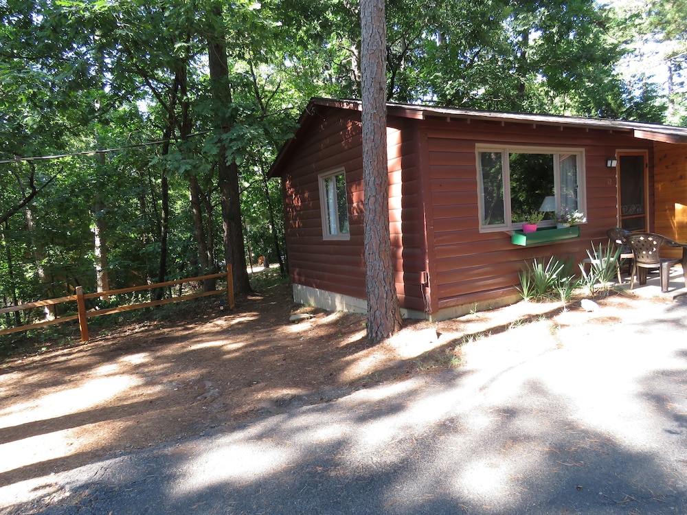 Tall Pines Inn - photo 75
