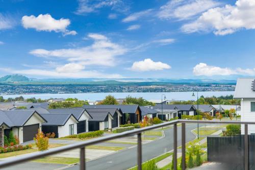 Penny Haven Lake & Mt Tauhara views family friendly in Taupo, New Zealand